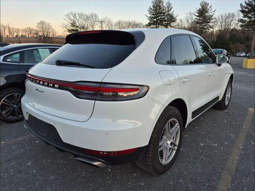 2020 Porsche Macan AWD