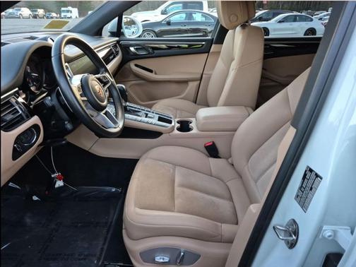 2020 Porsche Macan AWD