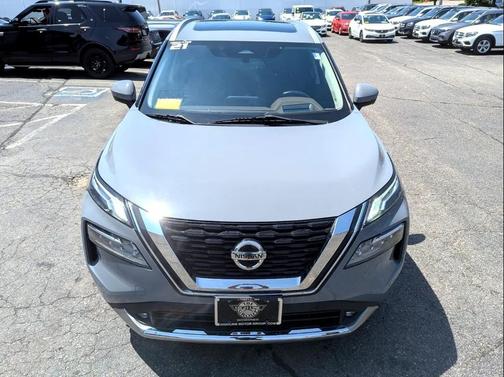 2021 Nissan Rogue Platinum