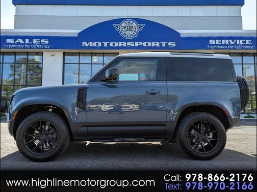 Tasman Blue Metallic 2024 Land Rover Defender 90 P300 S