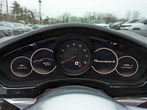 2018 Porsche Panamera 4