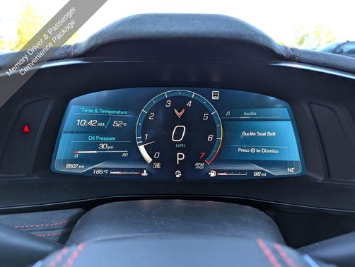 White Pearl Metallic 2023 Chevrolet Corvette Stingray w/3LT