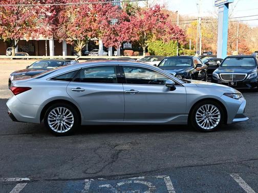 2019 Toyota Avalon Touring
