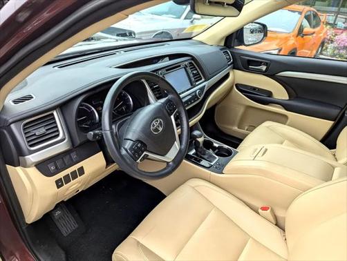 2019 Toyota Highlander Hybrid XLE