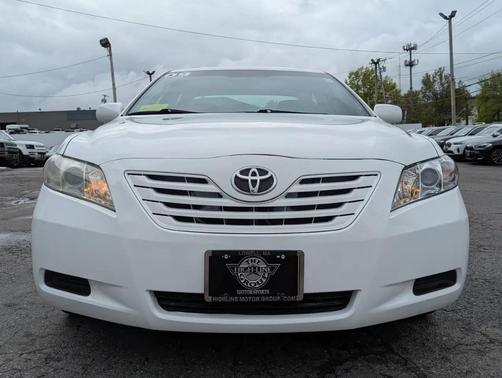Super White 2009 Toyota Camry 4dr Sdn I4 Man (Natl)