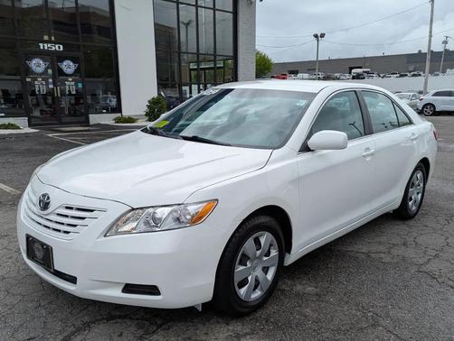 Super White 2009 Toyota Camry 4dr Sdn I4 Man (Natl)