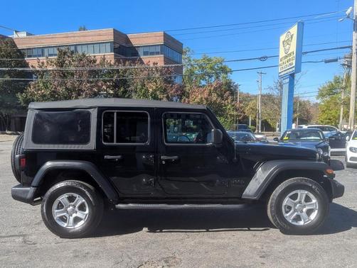 2022 Jeep Wrangler Unlimited Sport