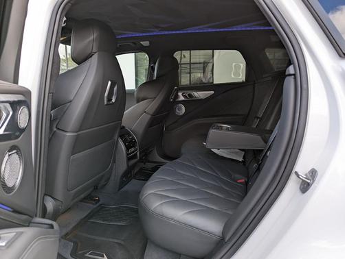 2025 BMW XM Sports Activity Vehicle