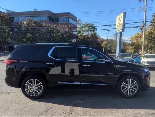 2022 Chevrolet Traverse High Country