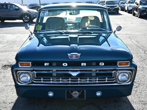 1962 Ford F100 Base