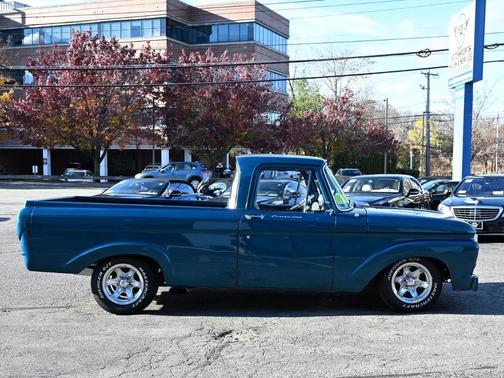 1962 Ford F100 Base