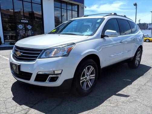 2017 Chevrolet Traverse 2LT