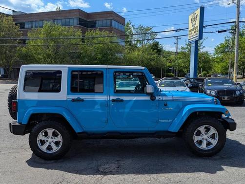 Chief Clearcoat 2017 Jeep Wrangler Unlimited Chief Edition 4x4