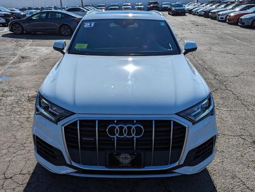 2021 Audi Q7 45 Premium Plus