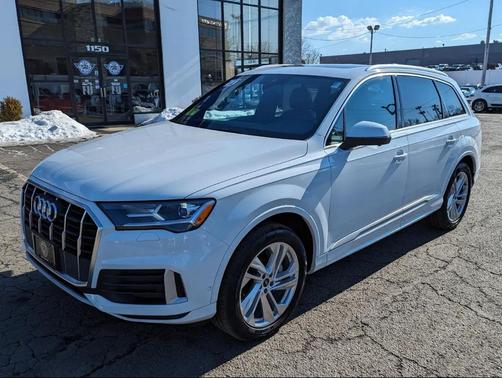 2021 Audi Q7 45 Premium Plus