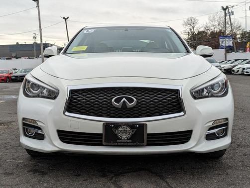 2015 INFINITI Q50 Premium