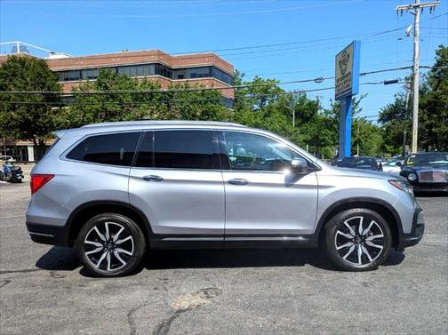 2019 Honda Pilot Touring 8-Passenger