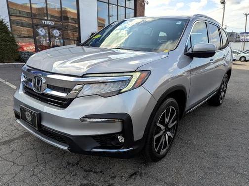 2019 Honda Pilot Touring 8-Passenger