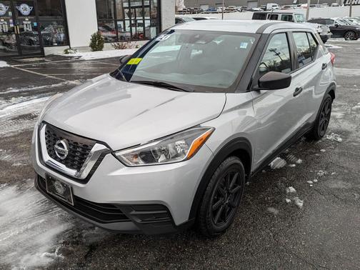 2020 Nissan Kicks S