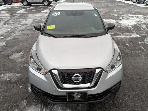 2020 Nissan Kicks S
