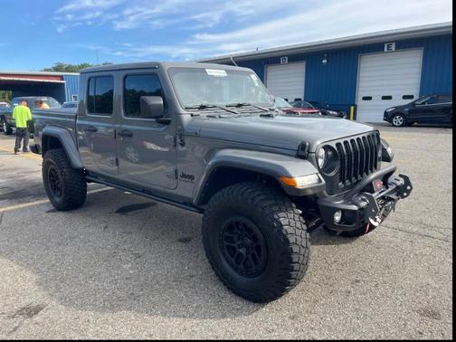 2021 Jeep Gladiator Overland