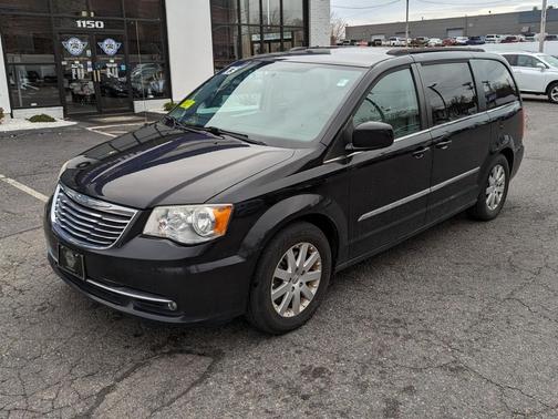 2013 Chrysler Town & Country Touring