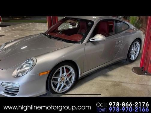Platinum Silver Metallic 2011 Porsche 911 Carrera 4S