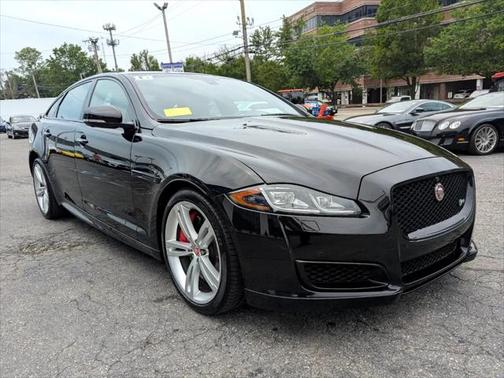 2016 Jaguar XJ XJR