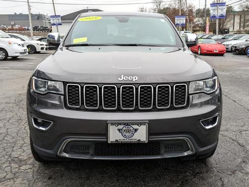 Photo 3 of 72 of 2018 Jeep Grand Cherokee Limited