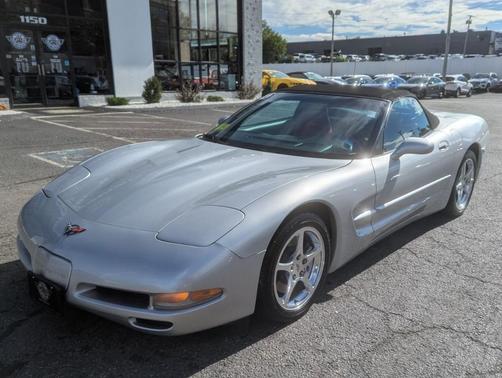 2001 Chevrolet Corvette Base