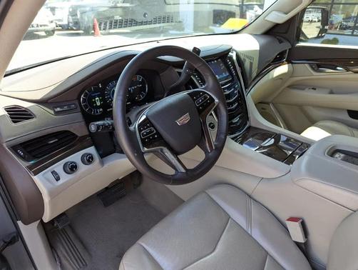 Bronze 2017 Cadillac Escalade Luxury
