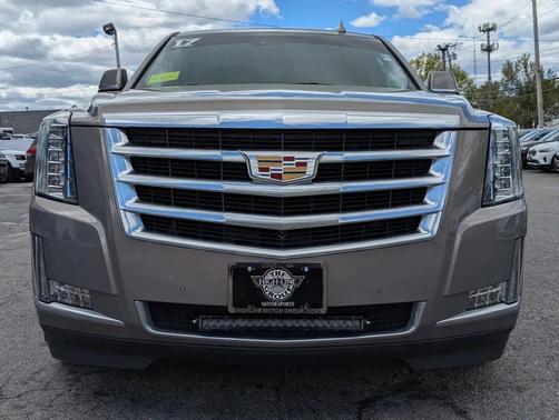 Bronze 2017 Cadillac Escalade Luxury
