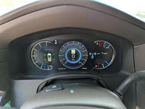 Bronze 2017 Cadillac Escalade Luxury