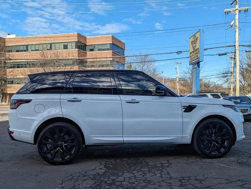 2022 Land Rover Range Rover Sport HST MHEV