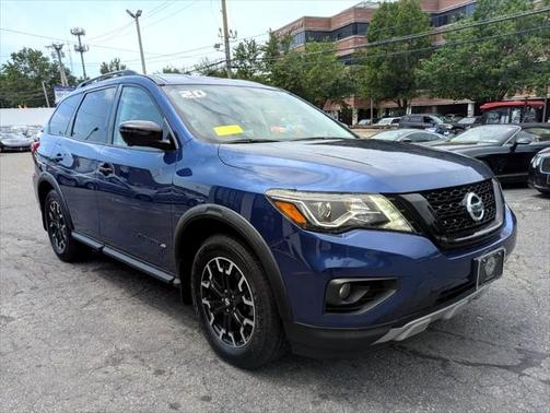 2020 Nissan Pathfinder SL 4WD
