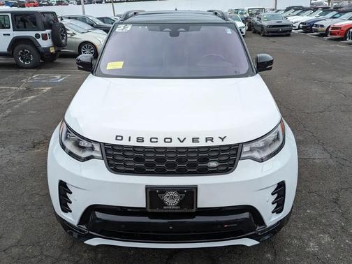 2023 Land Rover Discovery P300 S R-Dynamic