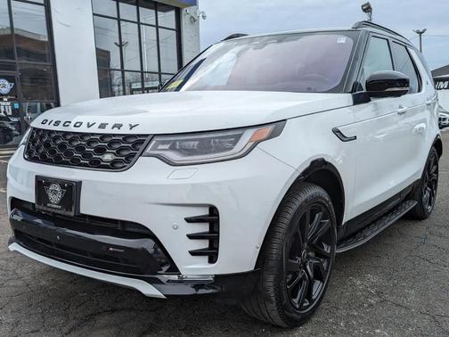 2023 Land Rover Discovery P300 S R-Dynamic