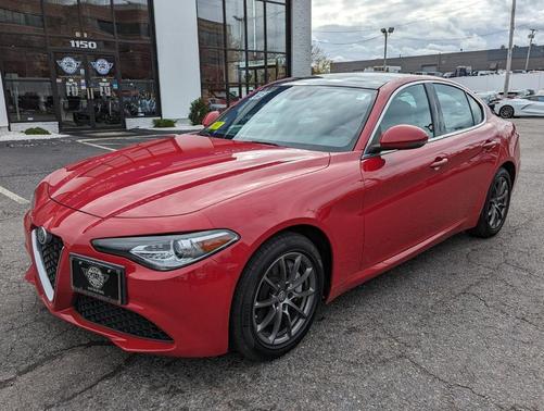 2019 Alfa Romeo Giulia Base