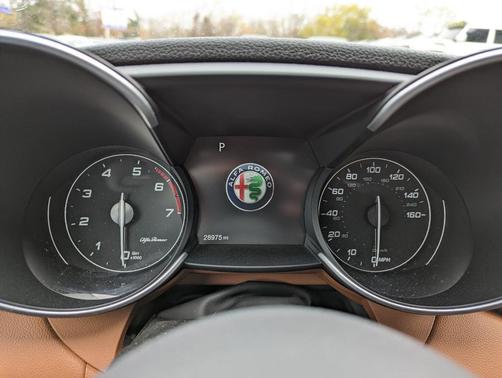 2019 Alfa Romeo Giulia Base