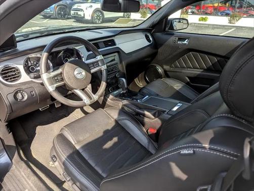 2014 Ford Mustang V6