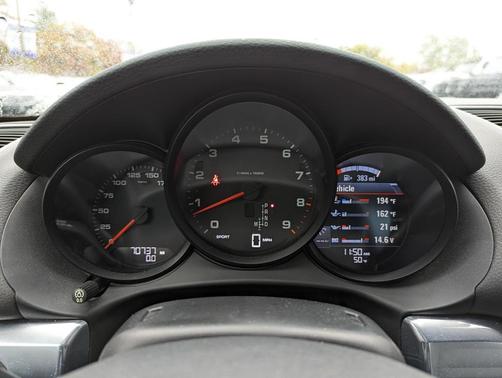 2015 Porsche Cayman 2dr Cpe