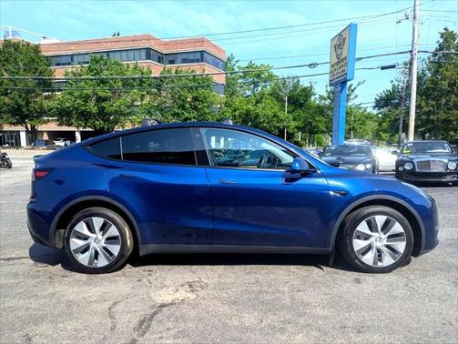 2023 Tesla Model Y Long Range Dual Motor All-Wheel Drive
