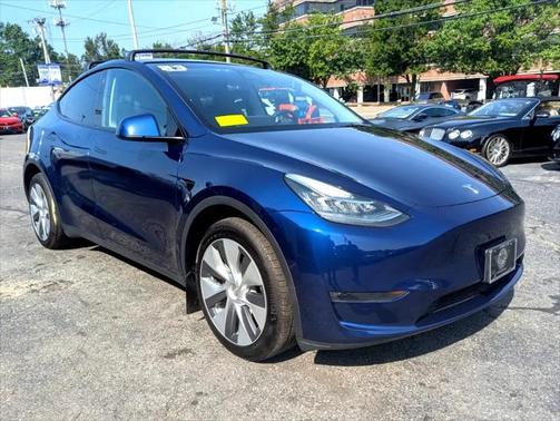2023 Tesla Model Y Long Range Dual Motor All-Wheel Drive