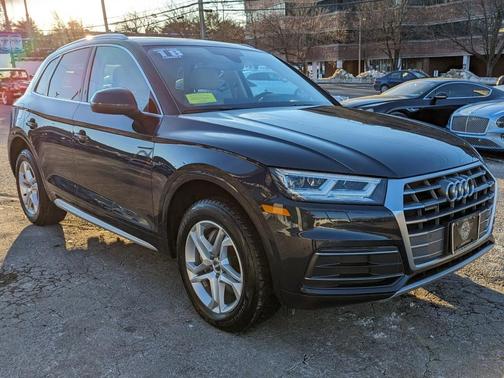 2018 Audi Q5 2.0T Tech Premium
