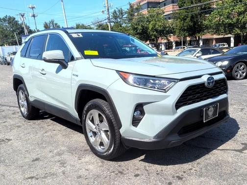 2021 Toyota RAV4 Hybrid XLE Premium
