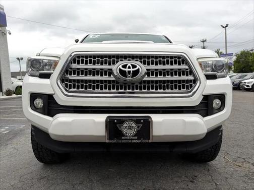 2017 Toyota Tacoma TRD Sport
