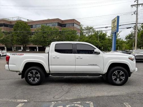 2017 Toyota Tacoma TRD Sport
