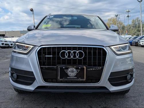 Florett Silver Metallic 2015 Audi Q3 2.0T Premium Plus