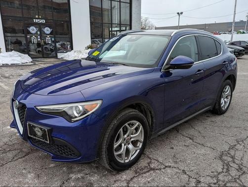 2021 Alfa Romeo Stelvio Base