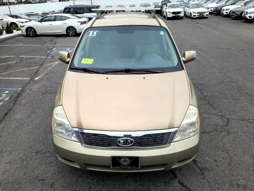 2011 Kia Sedona LX